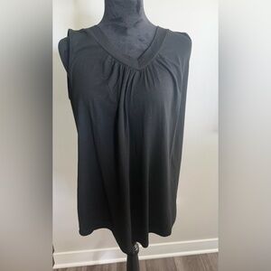 Classic Black Sleeveless V-Neck Top

#117
